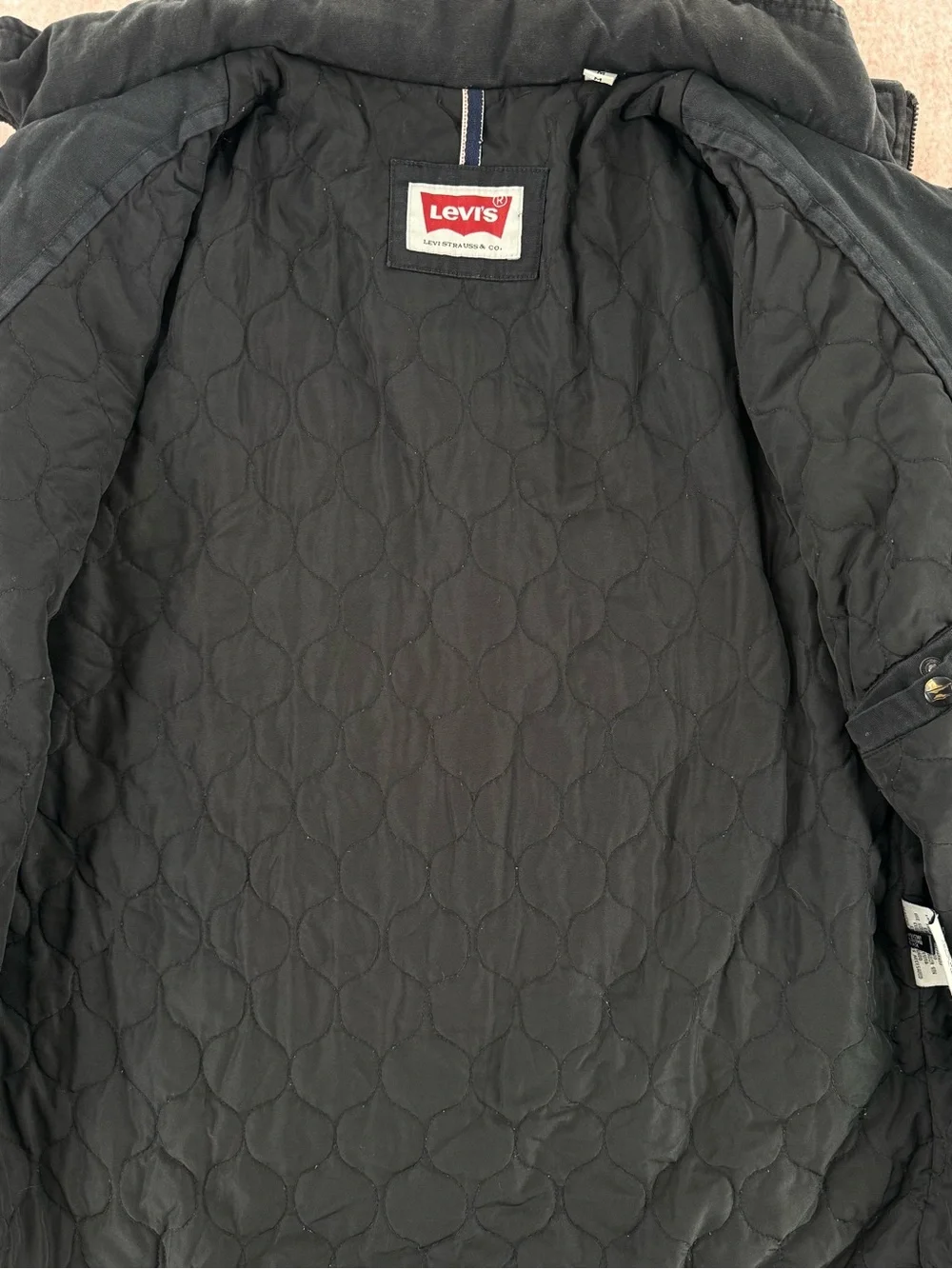 Levi’s Women’s Black Quilted Utility Field Jacket Size M